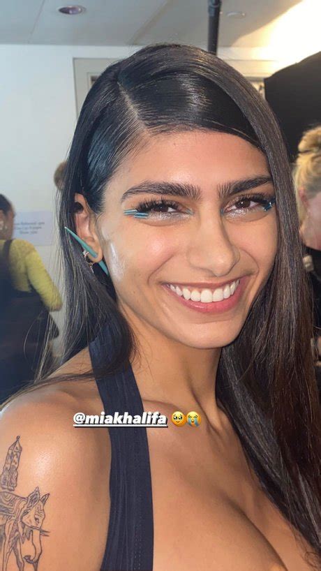 mia khalifa nude picture|Mia Khalifa Nude Porn Pics